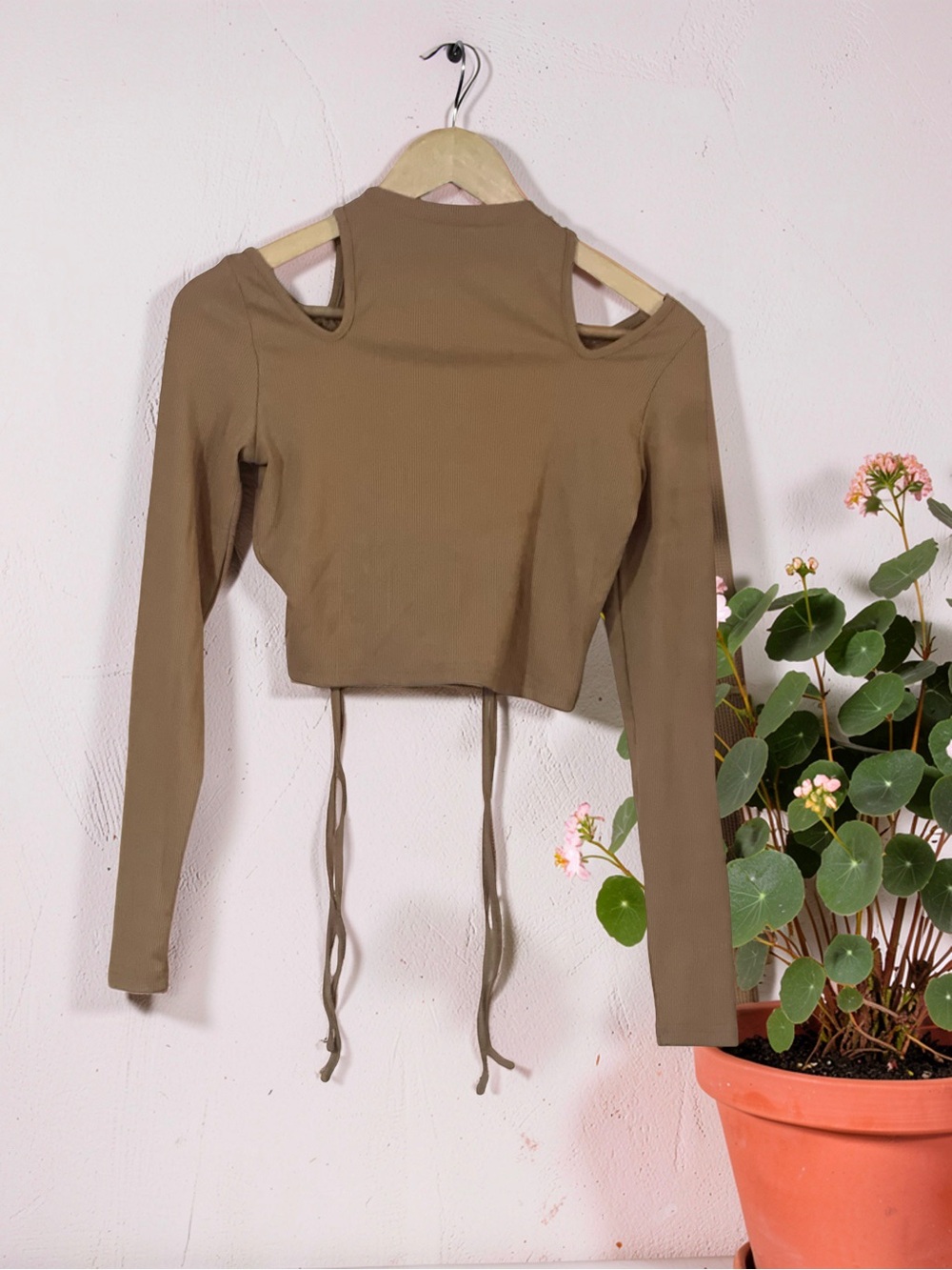 Superdown Andi Ruched Top - Picture 13 of 14